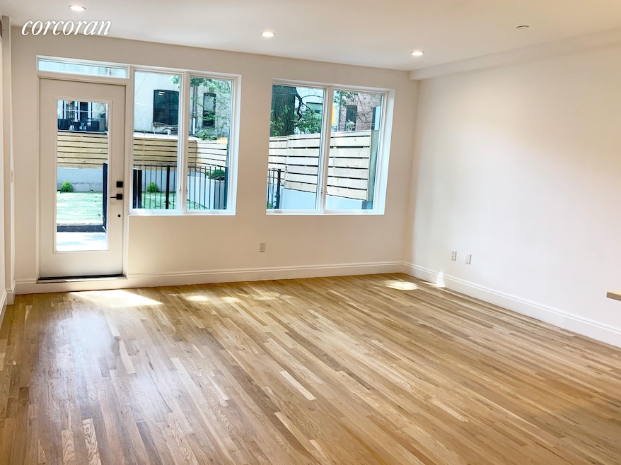 686 Macdonough St unit 1, Bed-Stuy, NY 11233 - photo 1