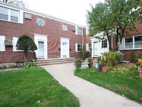 71-31 260th St unit A-1, Glen Oaks, NY 11004 - photo 1