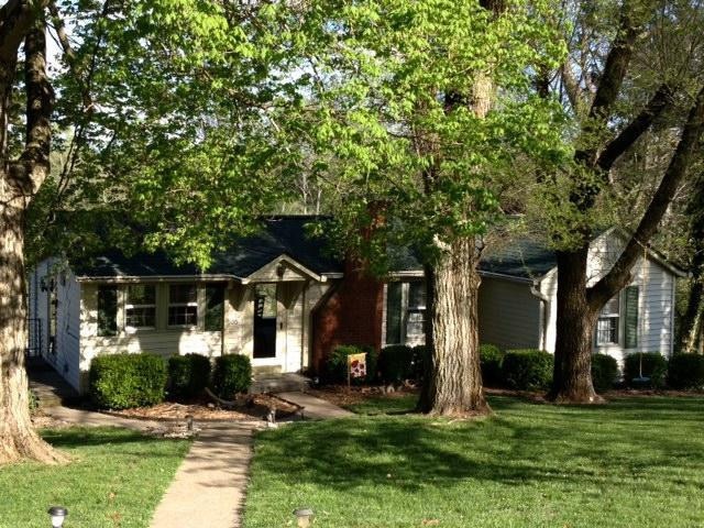 900 Gwinn Island Rd, Danville, KY 40422 - photo 1