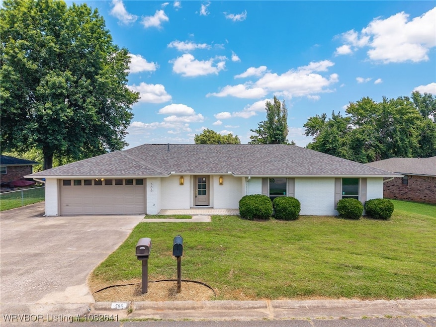 506 Jenny Wren St, van Buren, AR 72956 - photo 1
