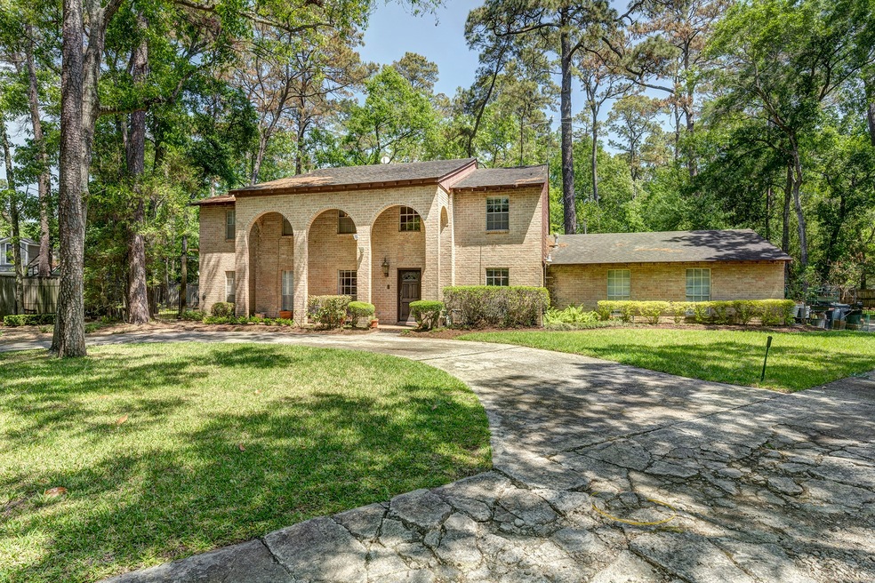 11902 Doncaster Rd, Houston, TX 77024 - photo 1