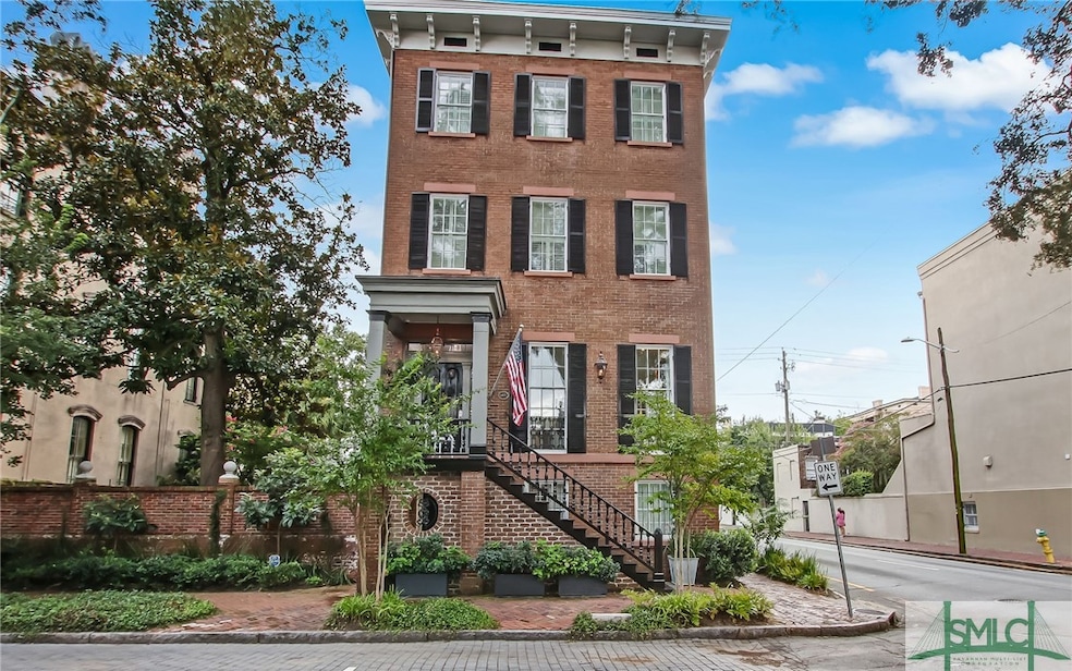 23 W Gordon St unit B, Savannah, GA 31401 - photo 1