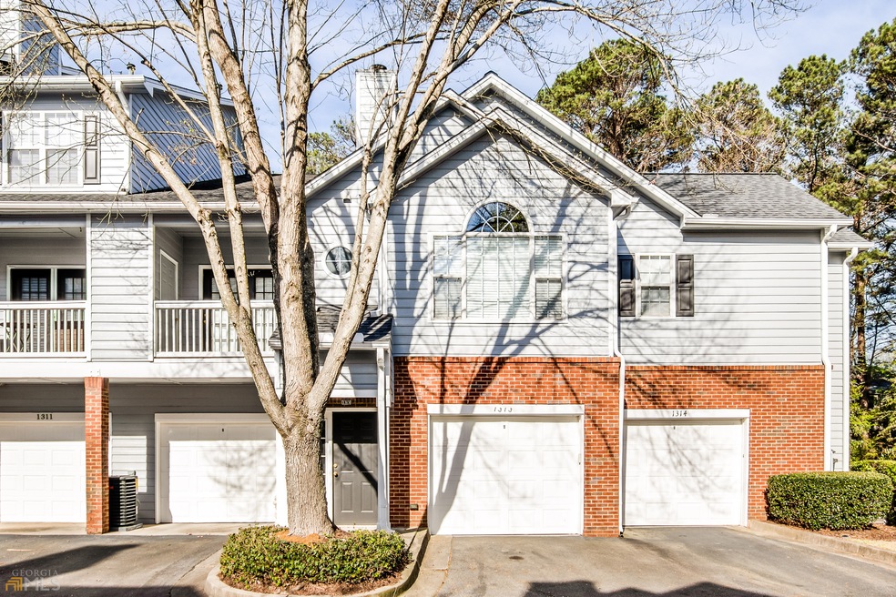 1313 Vinings Forest Ln SE unit 13, Smyrna, GA 30080 - photo 1