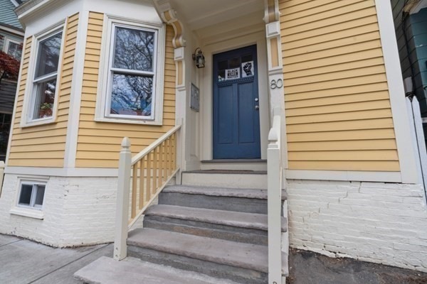 80 Kinnaird St unit 2, Cambridge, MA 02139 - photo 1