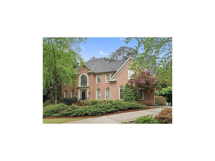 Beautiful traditional home with professional lands