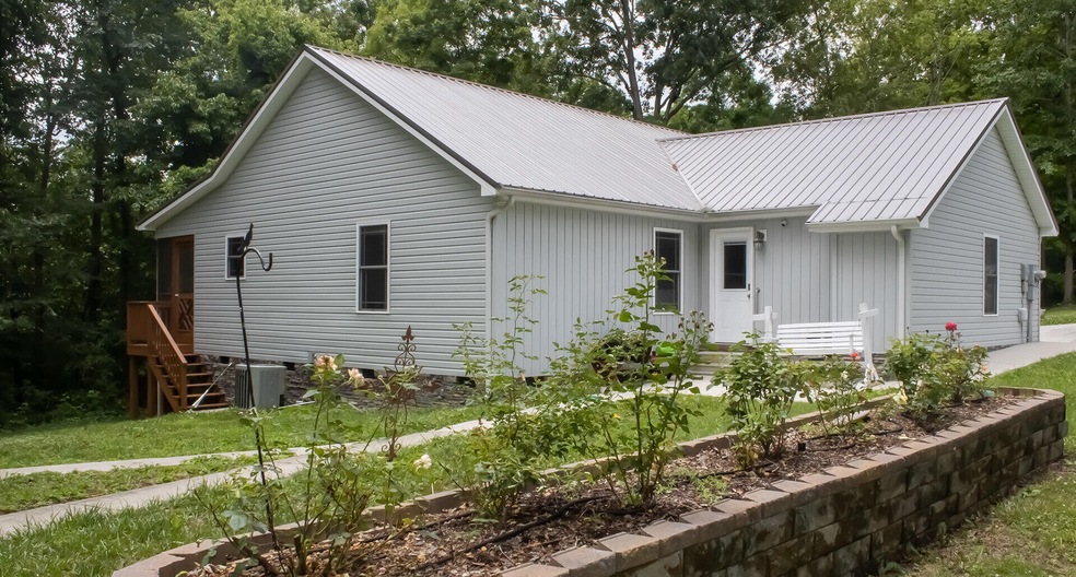 99 Ridgecrest Cir, Rossville, GA 30741 - photo 1