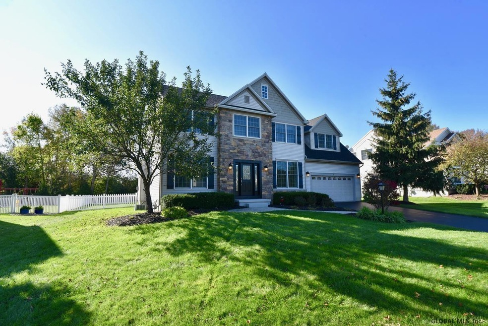 4 Magnolia Way, Ballston Lake, NY 12019 - photo 1