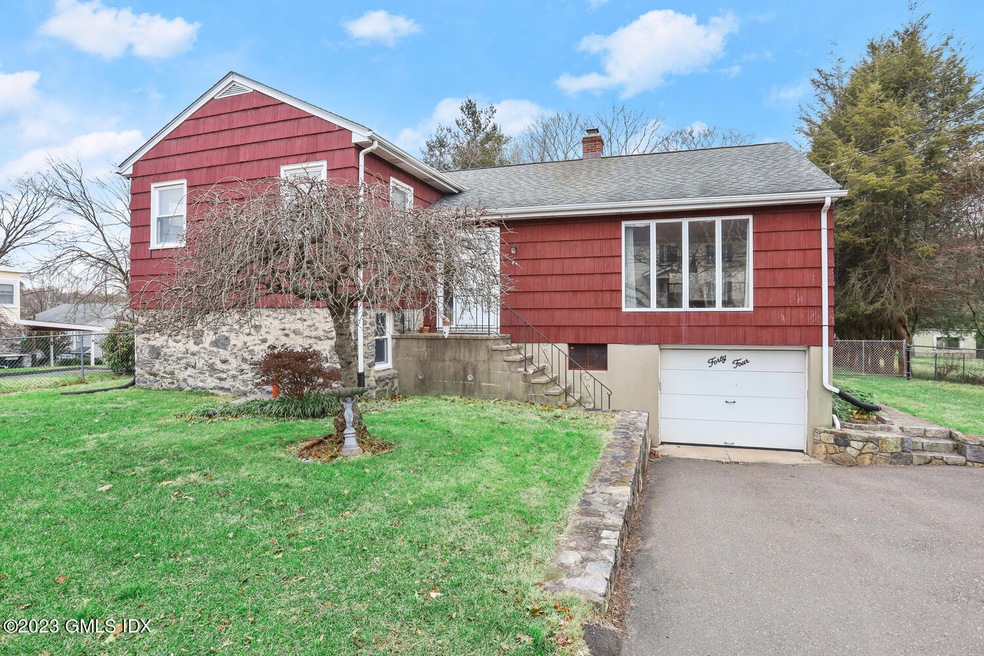 44 Moshier St, Greenwich, CT 06831 - photo 1