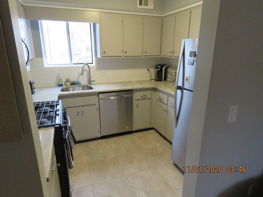 100 Merrimack Ave unit 100, Dracut, MA 01826 - photo 1