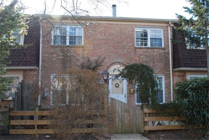 220 Arbour Ct, North Wales, PA 19454 - photo 1