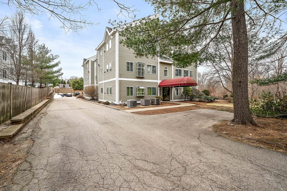 10 Donald St unit 4, Weymouth, MA 02188 - photo 1