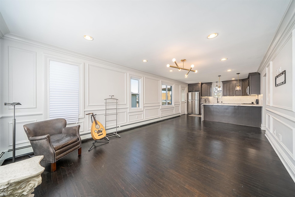 11 Elizabeth Ct, Secaucus, NJ 07094 - photo 1