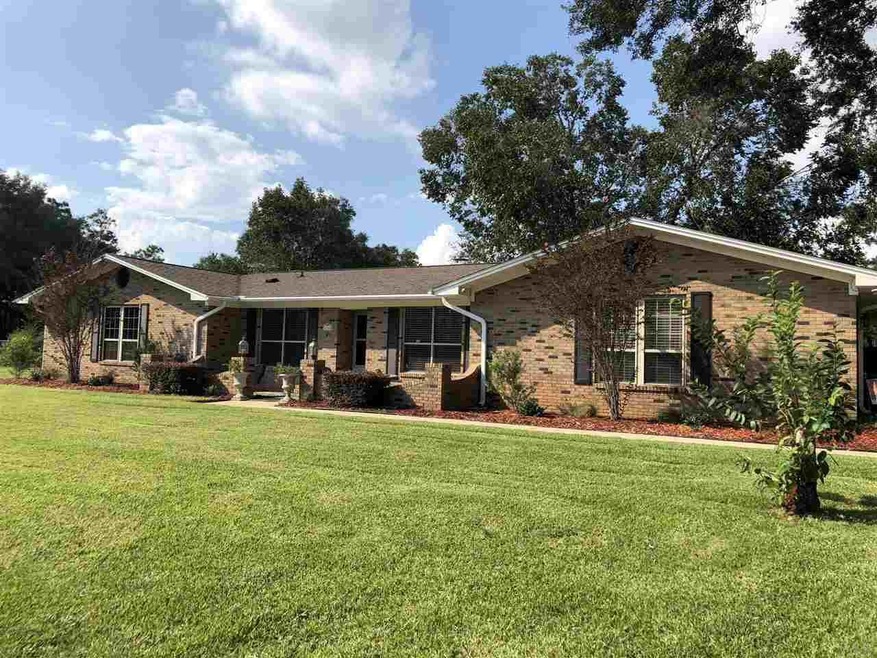 2134 Hollyhill Rd, Pensacola, FL 32526 - photo 1