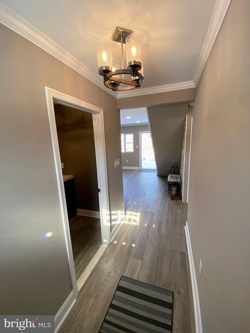 55 Inbrook Rd, Levittown, PA 19057 - photo 1