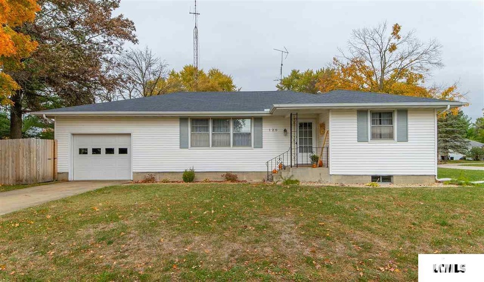 120 Rochelle Ave, Lincoln, IL 62656 - photo 1