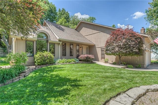 10817 W 50th St, Shawnee, KS 66203 - photo 1