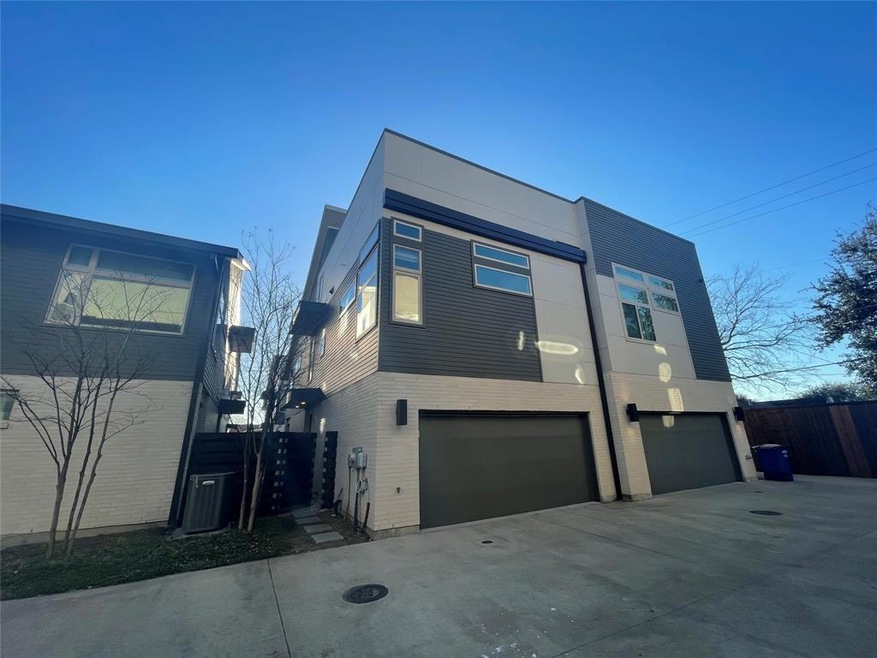 2204 Chunk Ct, Dallas, TX 75206 - photo 1