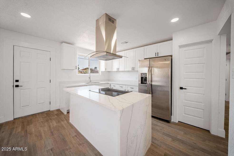 5455 W Flower St, Phoenix, AZ 85031 - photo 1