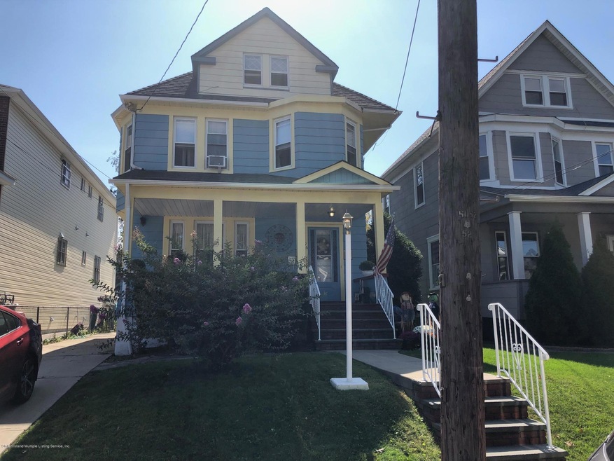 FRONT HOUSE