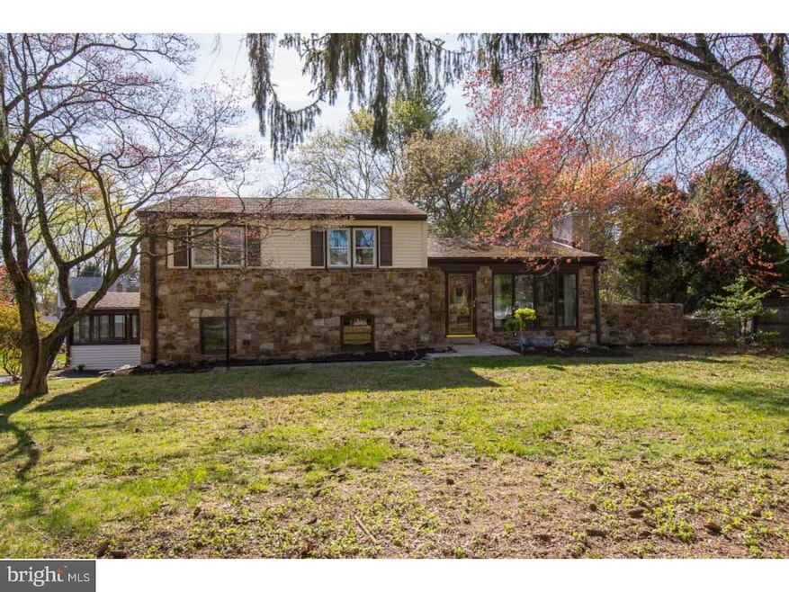 862 Parkridge Dr, Media, PA 19063 - photo 1