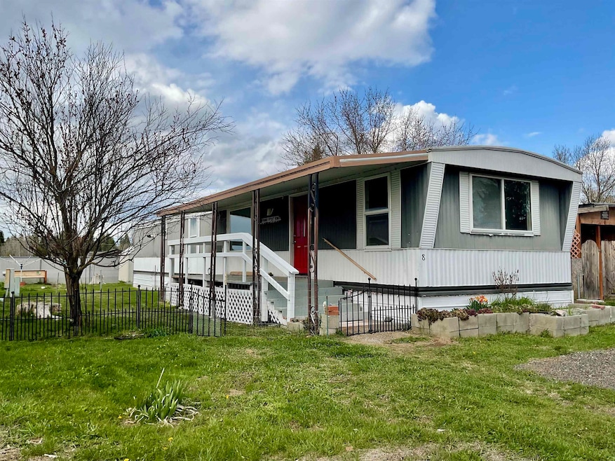 300 S Fir Ave unit 8, Deer Park, WA 99006 - photo 1