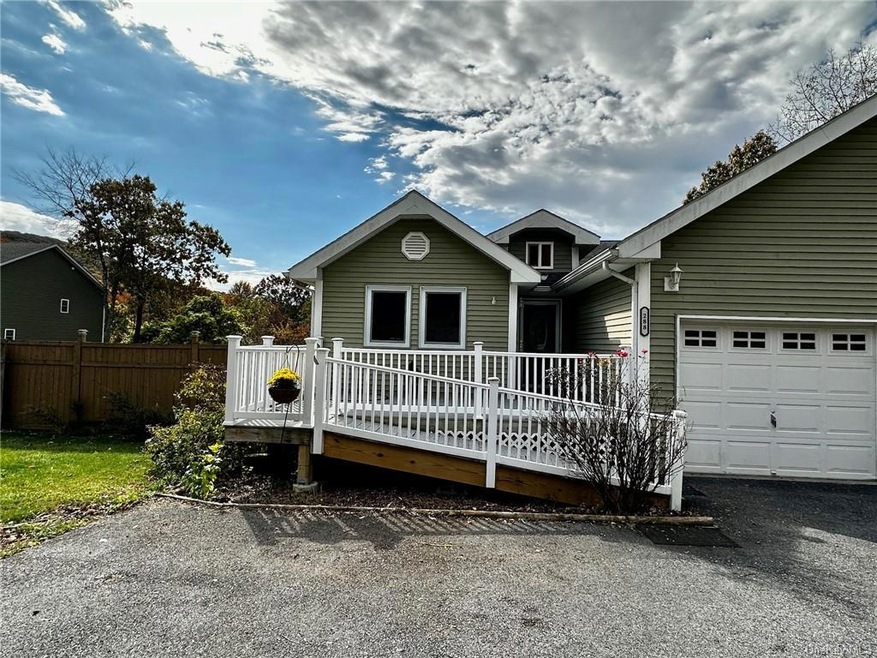 288 Baileys Gap Rd unit 290, Highland, NY 12528 - photo 1