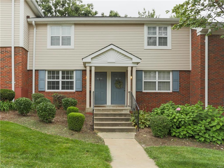 Welcome to 1610 Oriole in Brentwood Forest!