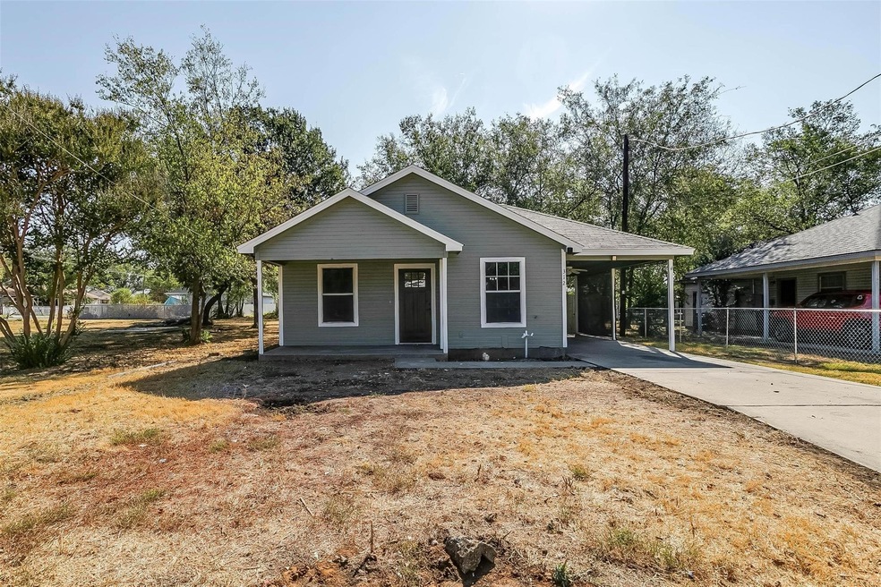 312 Elmo St, Cleburne, TX 76031 - photo 1