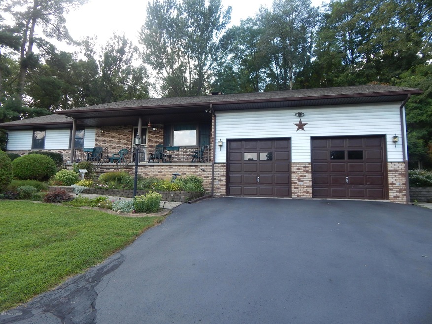 2256 Pennsylvania 92, Falls, PA 18615 - photo 1