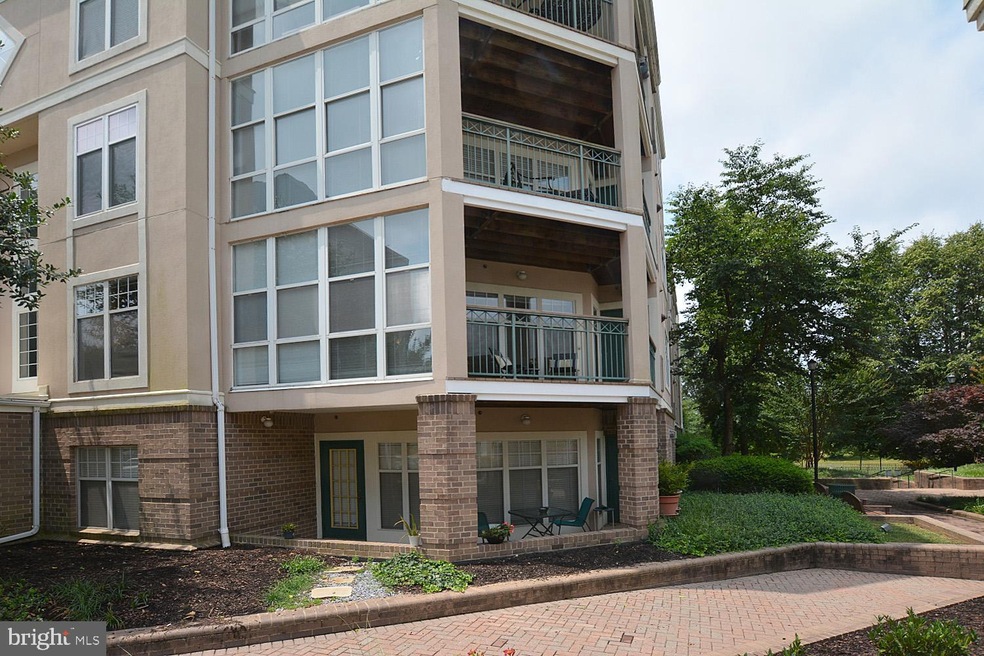 Savoy Park unit 212, Falls Church, VA 22041 - photo 1