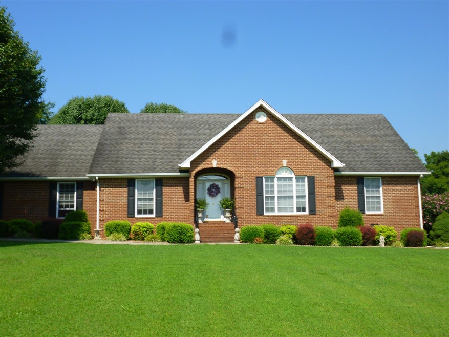 127 Highland Cir, Shelbyville, TN 37160 - photo 1