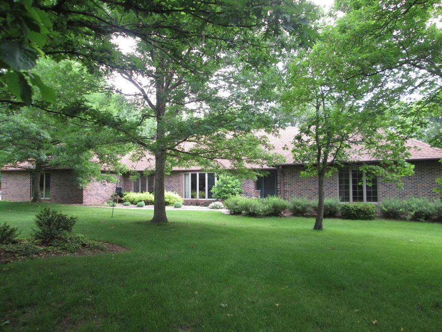 832 L Ave, Boone Front