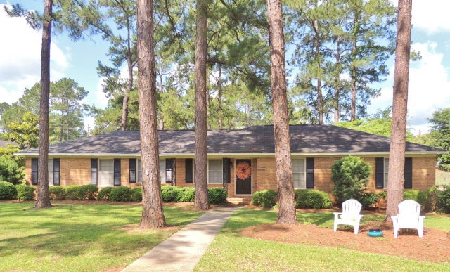 2007 Lullwater Rd, Albany, GA 31707 - photo 1