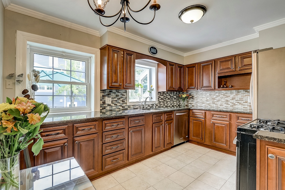 300 Nordica Ave, Glenview, IL 60025 - photo 1