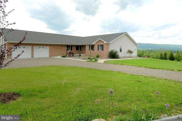 53 Rickenbacker Ct, Petersburg, WV 26847 - photo 1