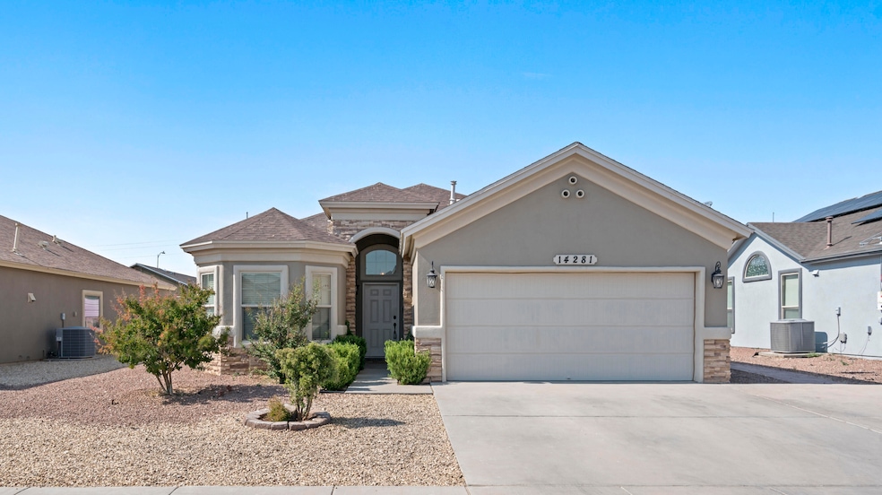 14281 Desert Sky Dr, Horizon City, TX 79928 - photo 1