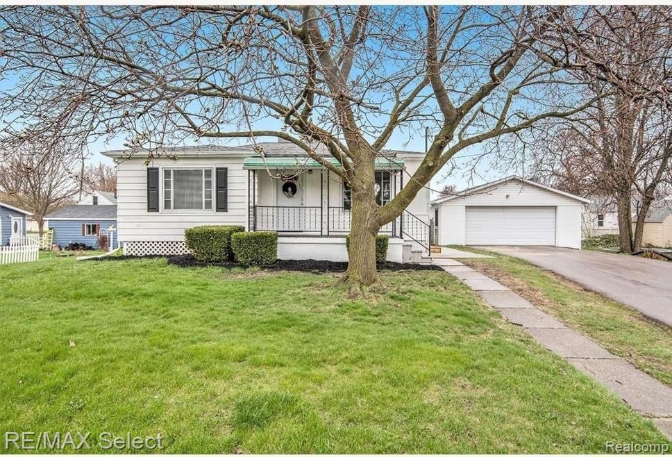 3504 Beveridge Rd, Flint, MI 48532 - photo 1