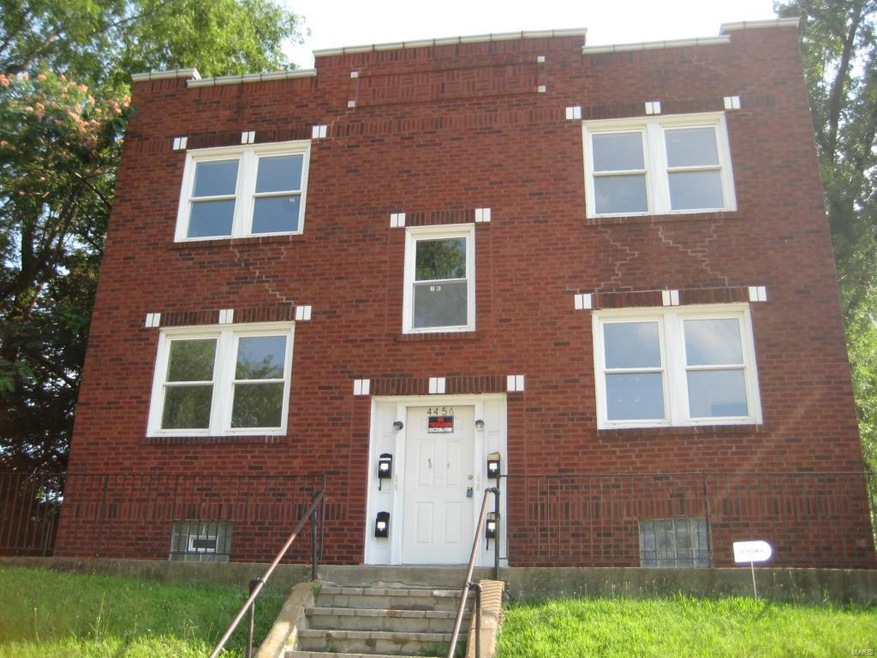 4456 Bessie Ave, Saint Louis, MO 63115 - photo 1