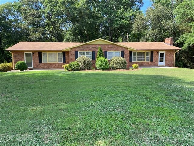 145 Crooked Ln unit 145-147, Statesville, NC 28625 - photo 1