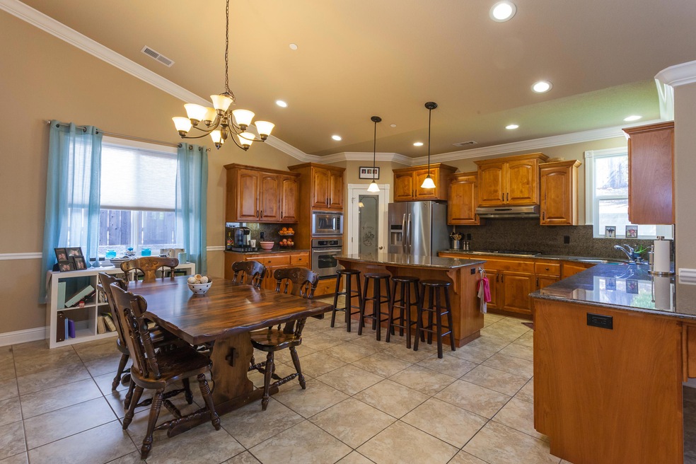 3667DeuceWay-MLS-10.jpg