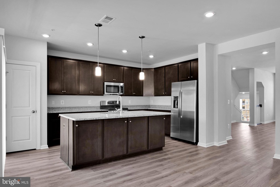 9712 Vang Dr, Seabrook, MD 20706 - photo 1