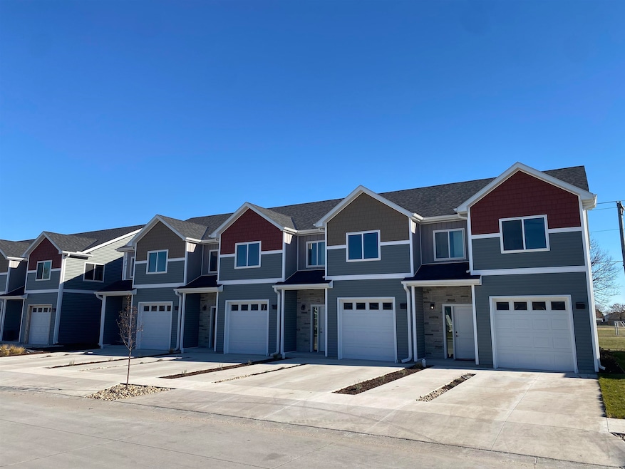 463 7th Ave, Columbus, NE 68601 - photo 1