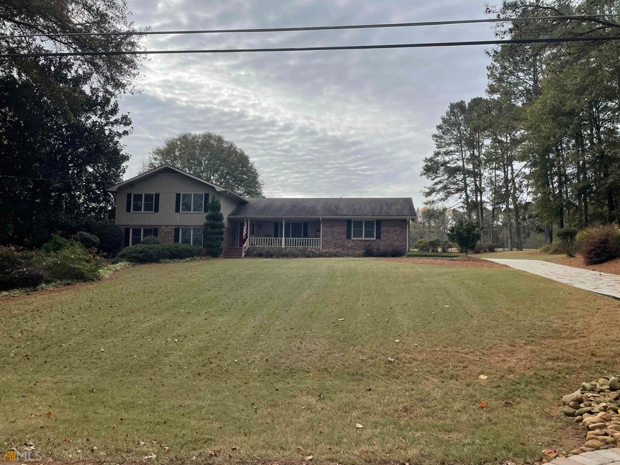 2205 Emerald Dr, Jonesboro, GA 30236 - photo 1