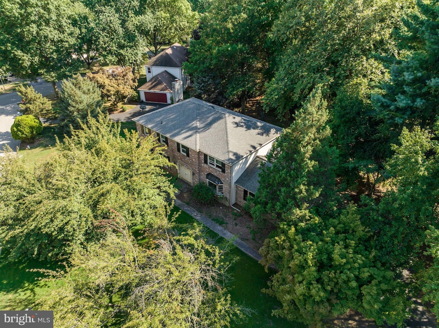 89 Lynne Cir, Paoli, PA 19301 - photo 1