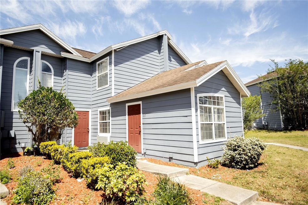 527 Caribbean Dr unit B, Davenport, FL 33897 - photo 1