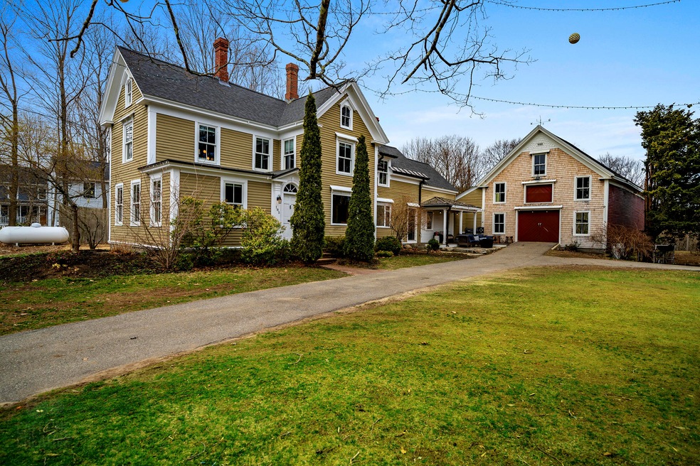 185 W Main St, Yarmouth, ME 04096 - photo 1