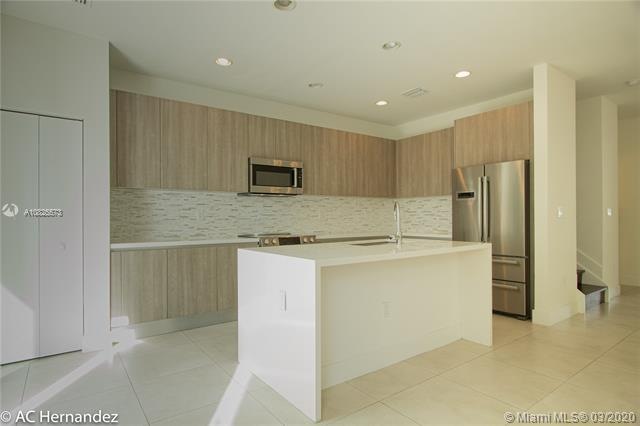 10236 NW 72nd Terrace unit 10236, Doral, FL 33178 - photo 1
