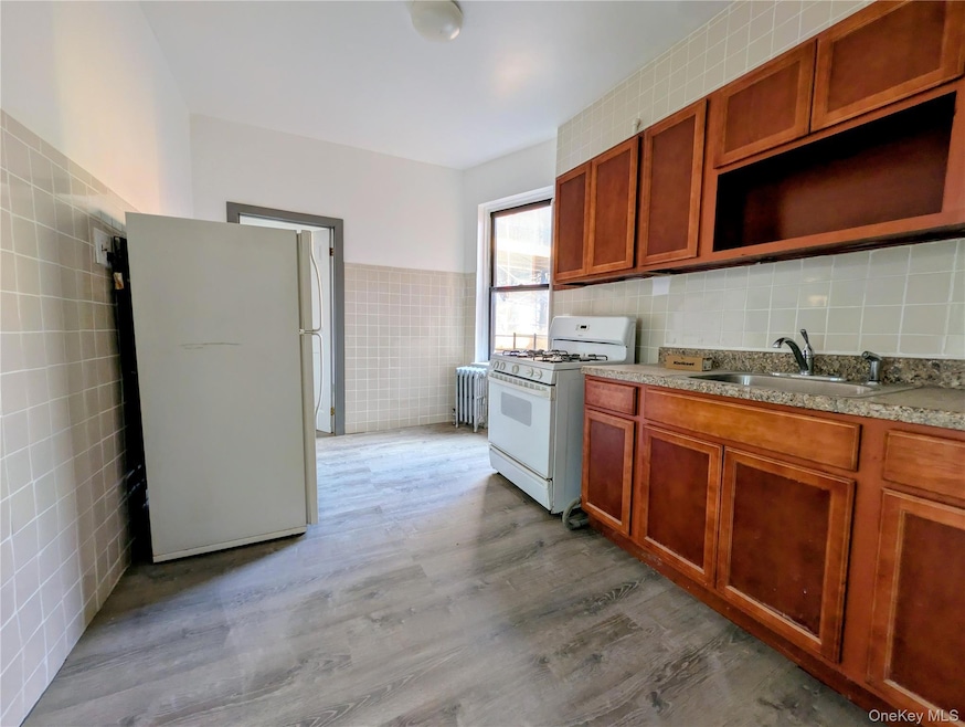 149 S 4th St unit 25, Brooklyn, NY 11211 - photo 1