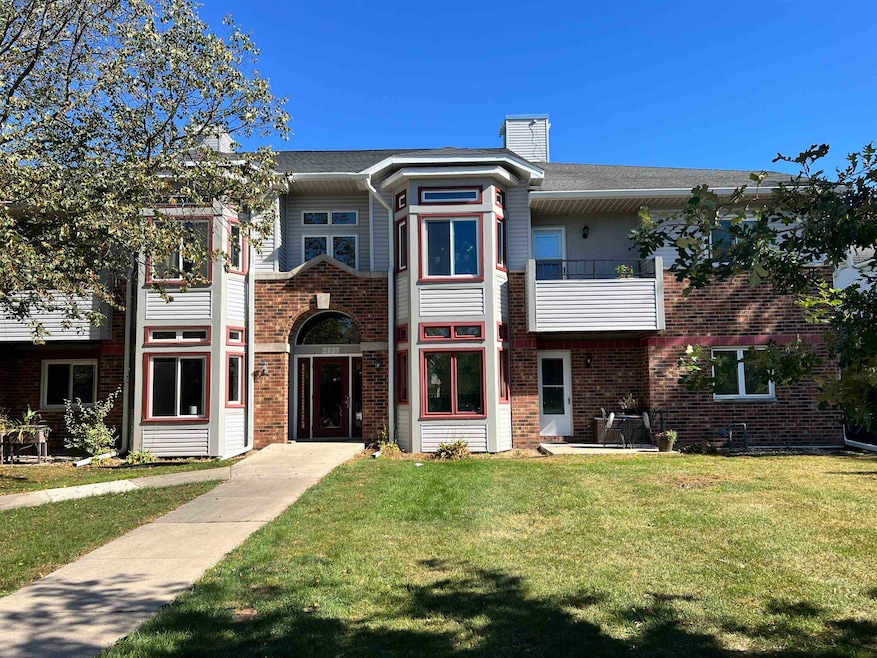 2127 Luann Ln unit 3, Madison, WI 53713 - photo 1