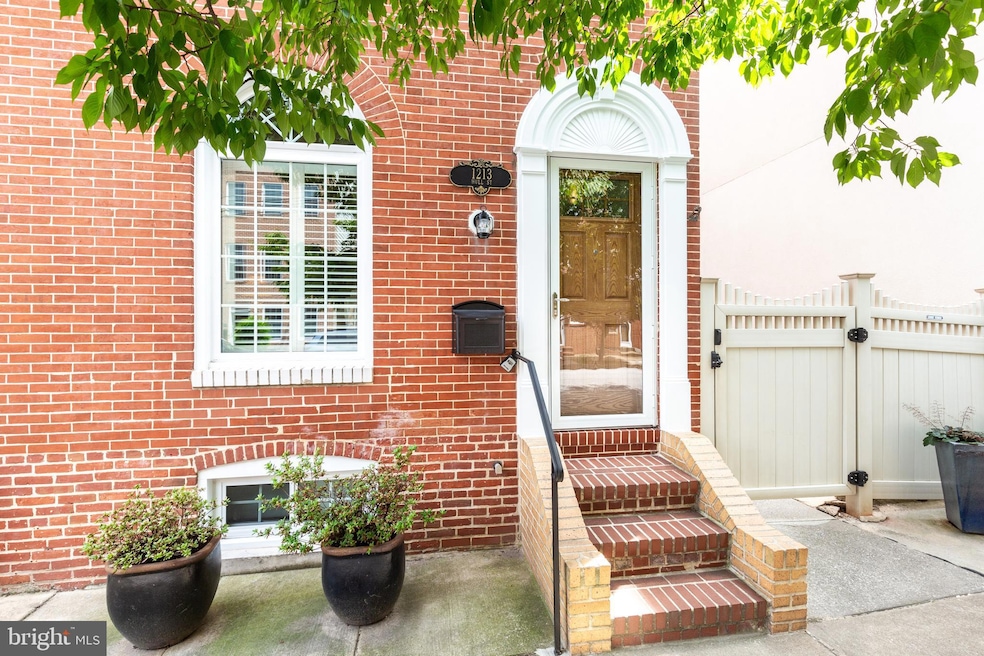 1213 Hull St, Baltimore, MD 21230 - photo 1